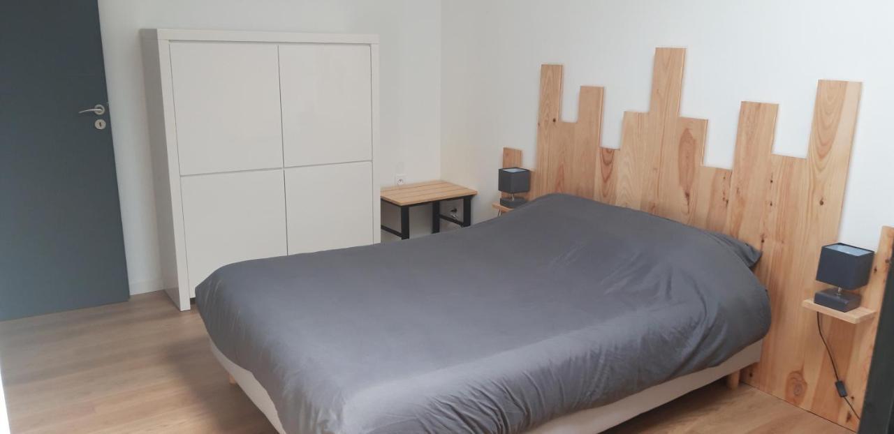 Le Petit Chez Soi Lägenhet Calais Exteriör bild