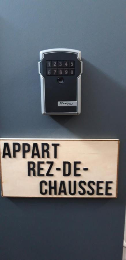 Le Petit Chez Soi Lägenhet Calais Exteriör bild
